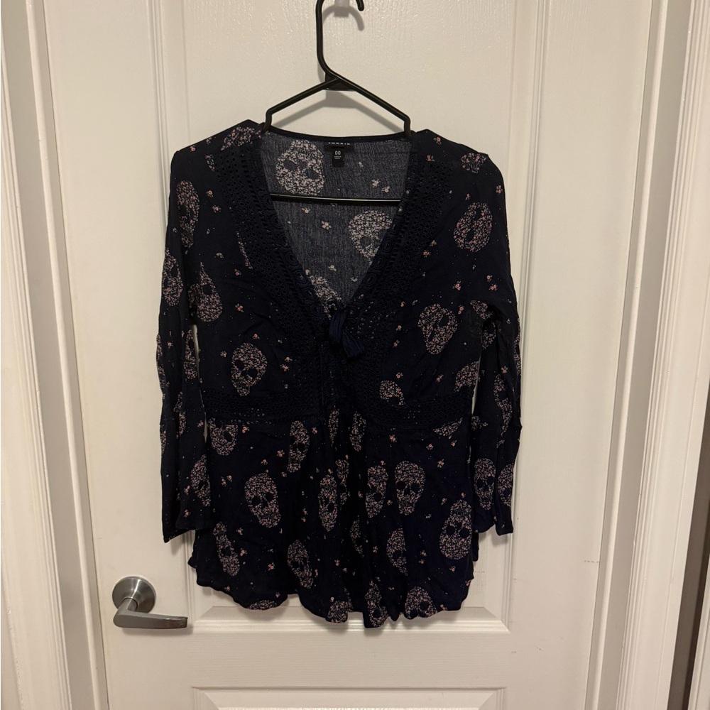torrid Navy skull Tie-Front V-Neck linen